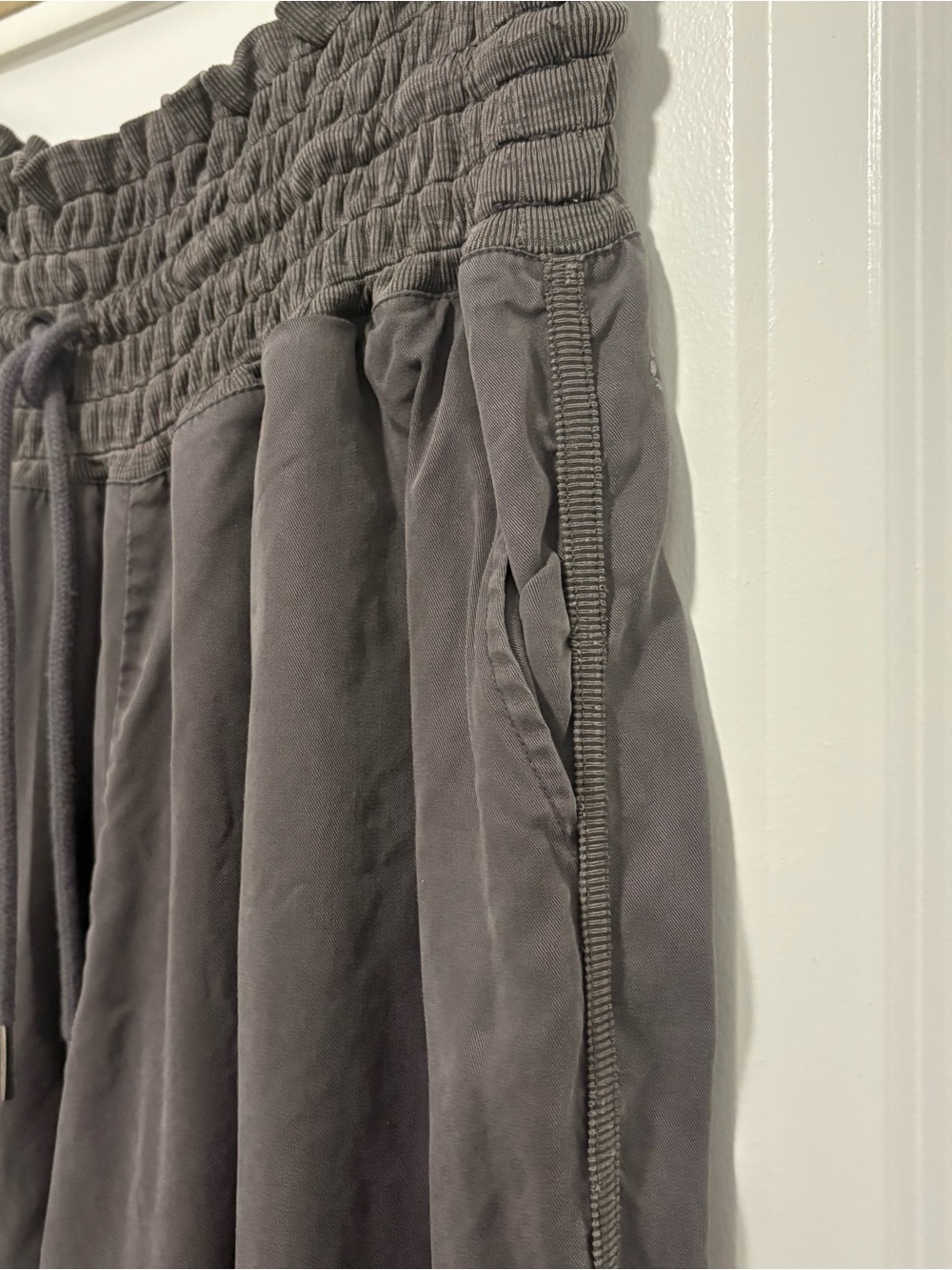 Free People gray smocked drawstring drop-crotch wide leg palazzo pants - Picture 5 of 8